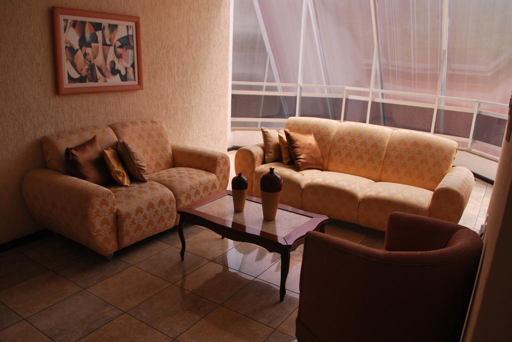 Hotel Antares Capinzal  ภายนอก รูปภาพ